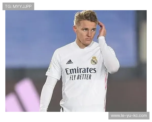 顶级中场如何应对逆境？厄德高以冷静与坚韧，诠释球场内外的领袖价值